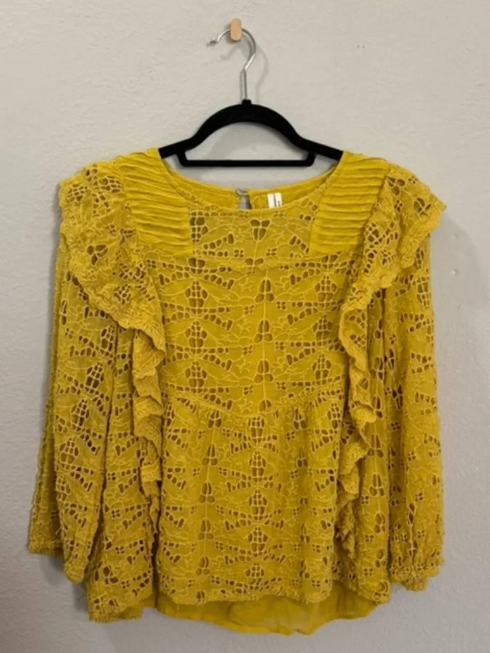 Anthropologie Yellow Eyelet Lace Ruffle Blouse Size 8 - Picture 3 of 7